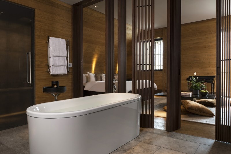 Deluxe Room Badezimmer ©The Chedi Andermatt