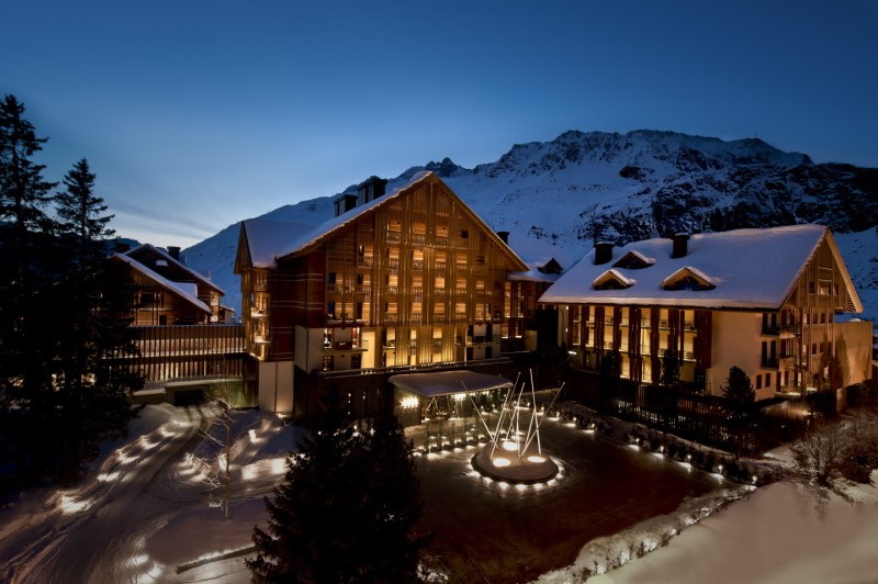 The Chedi Andermatt Aussenansicht ©The Chedi Andermatt